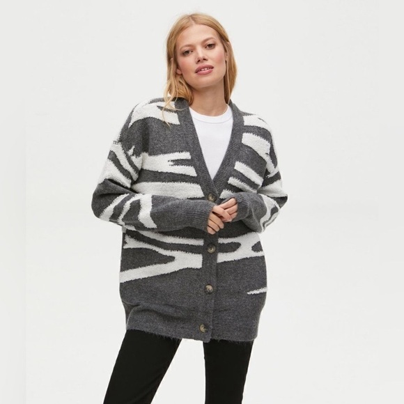 Michael Stars Sweaters - NWT Michael Stars Los Angeles Nell Cardigan Long sleeve button front size: 2X